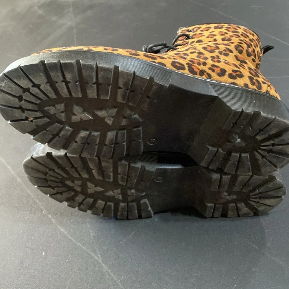 Leopard Print Combat Bootie; Size 8 - Picture 6 of 6